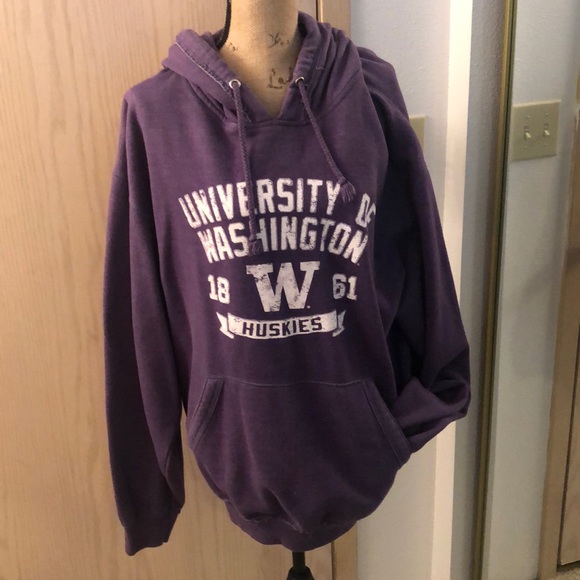 New Agenda by Perrin Tops - Washington Huskies distressed sweatshirt